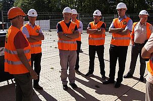 35709_8.jpg